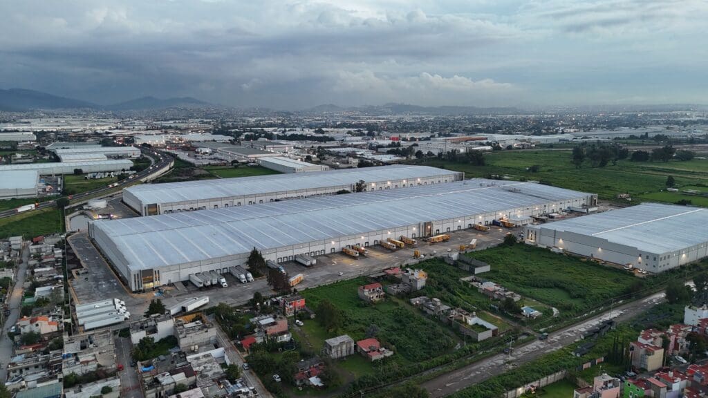 Ontdek hoe je meerdere warehouses beheert zonder het overzicht over voorraad, orders en locaties te verliezen.