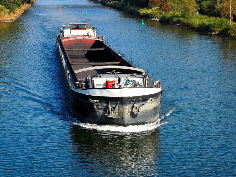 Binnenvaart is een van de modaliteiten waar Adaption software oplossingen voor ontwikkeld heeft